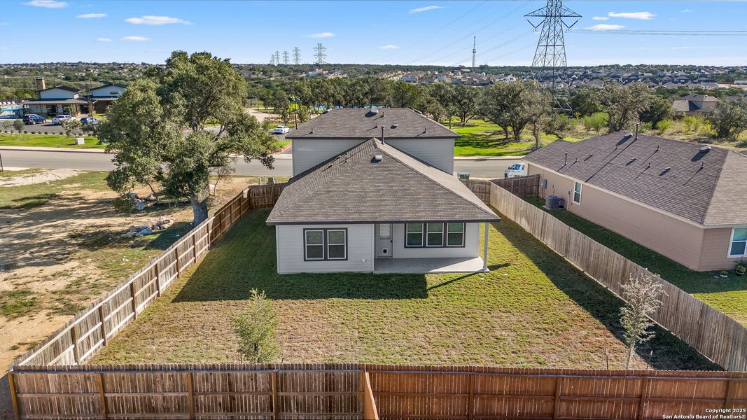 Exterior details and patio area of a home in Brookstone Creek, San Antonio (Image 19).