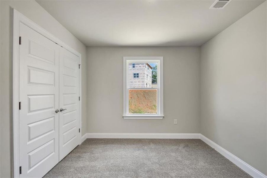 Spacious, unfurnished interior of a new home in Tuscany Hills, Douglasville (Image 39).