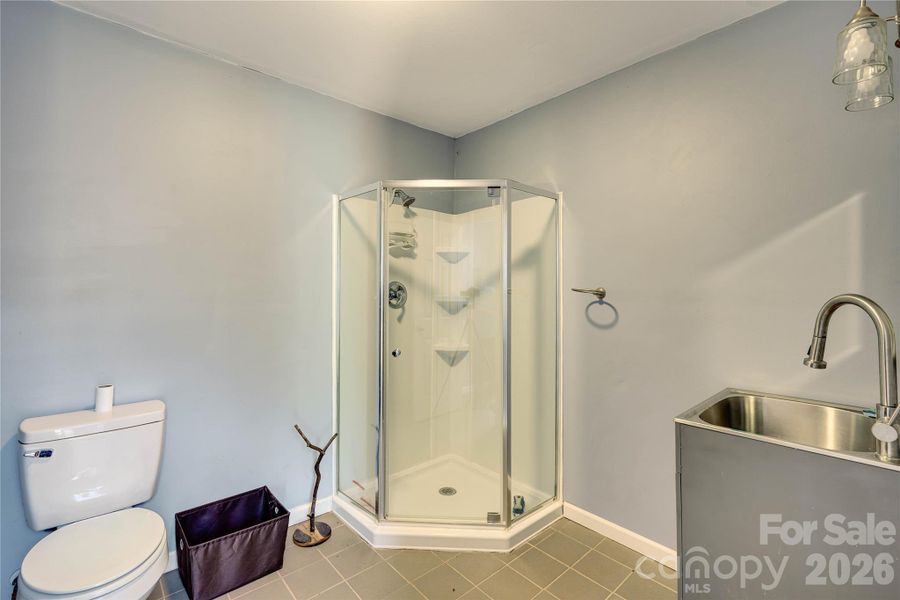 Furnished interior view inside a new home in , Bostic (Image 17).