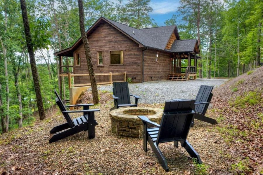 Image 36 of a home in .