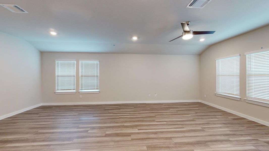 Spacious, unfurnished interior of a new home in Yowell Ranch, Killeen (Image 20). Spacious, unfurnished interior of a new home in Yowell Ranch, Killeen (Image 20).