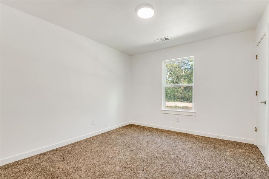 Spacious, unfurnished interior of a new home in , Terrell (Image 11).