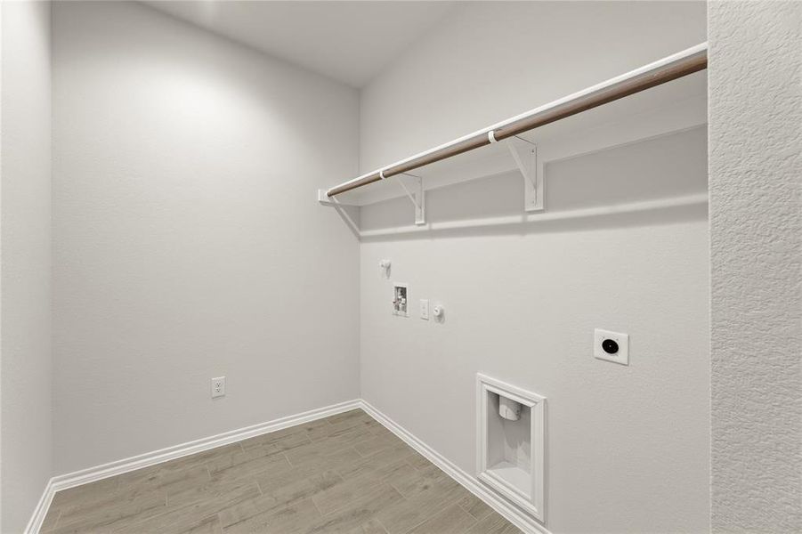 13. 2116 Hickory - Utility