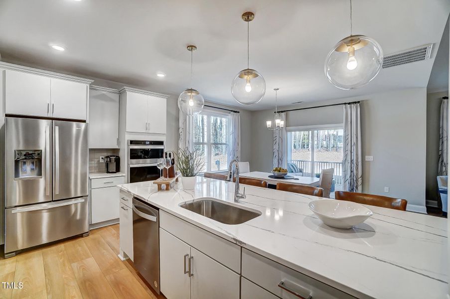 Roanoke - BTS Model - 017 Roanoke - BTS Model - 017