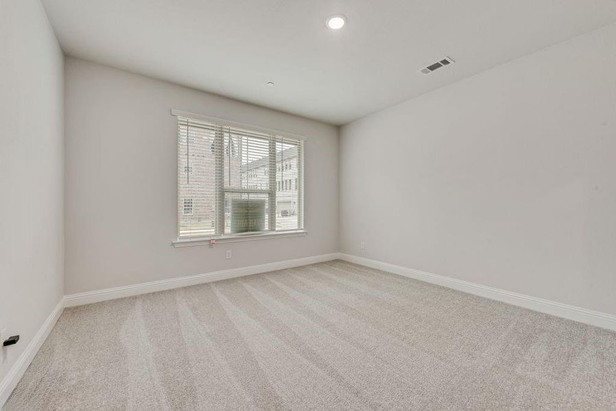 Spacious, unfurnished interior of a new home in , Frisco (Image 15).