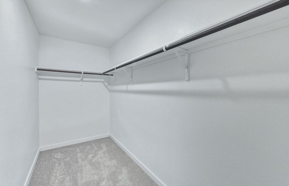 Spacious, unfurnished interior of a new home in Larson Crossing, Elgin (Image 38).