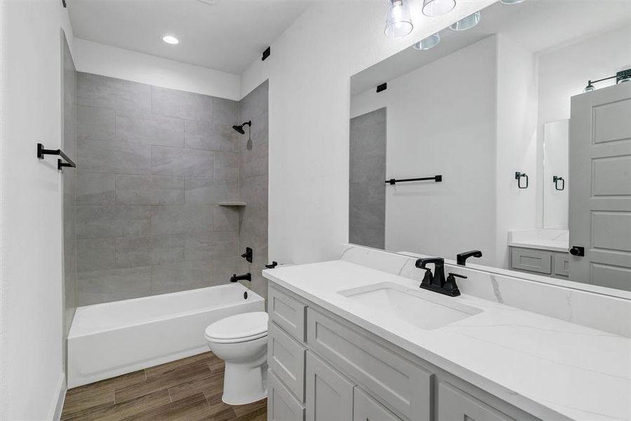 Furnished interior view inside a new home in , Tolar (Image 8).