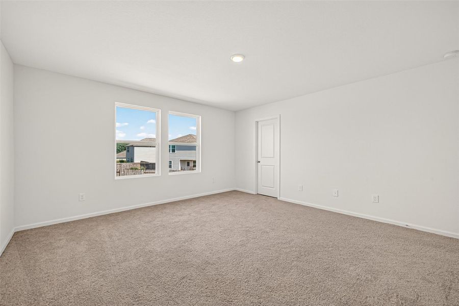 Spacious, unfurnished interior of a new home in Chapel Run, Montgomery (Image 31). Spacious, unfurnished interior of a new home in Chapel Run, Montgomery (Image 31).