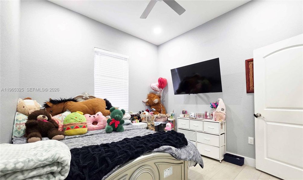 Furnished interior view inside a new home in , Clewiston (Image 32).