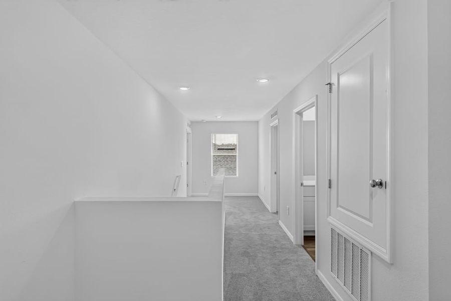 Representative unfurnished interior of a home built from the Kingfisher by Taylor Morrison in Waterstone, Groveland (Image 28).
