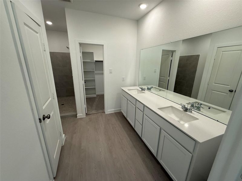 Pics are not of actual home. They are a representative of a home of the same floor plan Pics are not of actual home. They are a representative of a home of the same floor plan