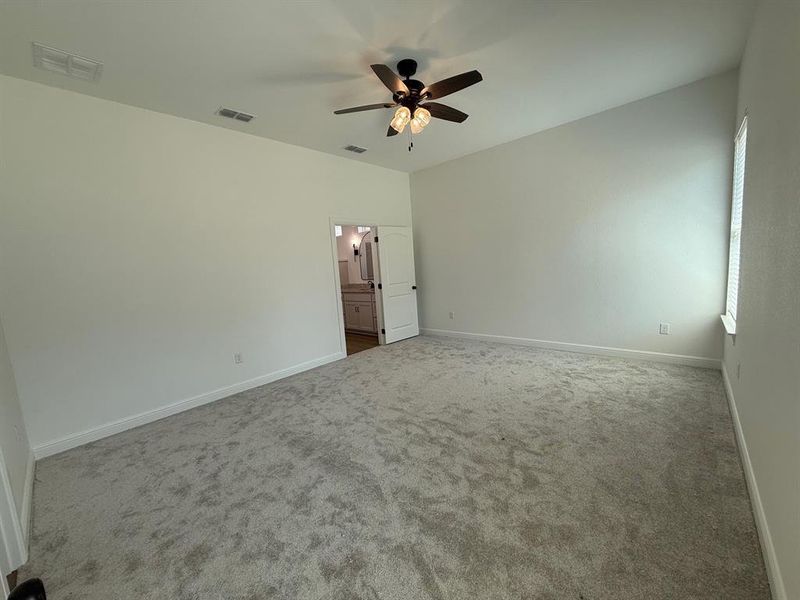 Spacious, unfurnished interior of a new home in , Pilot Point (Image 22).