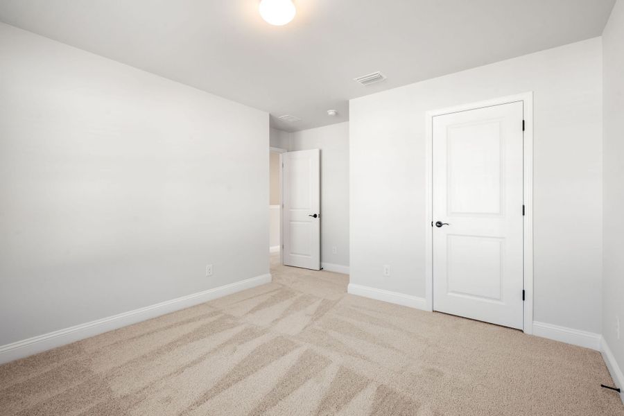 Spacious, unfurnished interior of a new home in Salem Bay, Beaufort (Image 23).