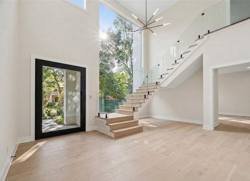 Spacious, unfurnished interior of a new home in , Houston (Image 8).