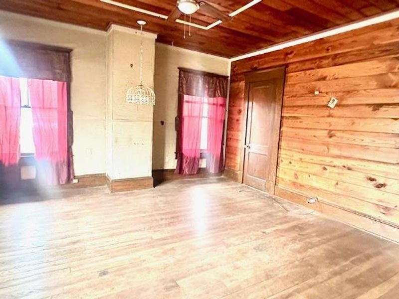 Image 11 of a home in .