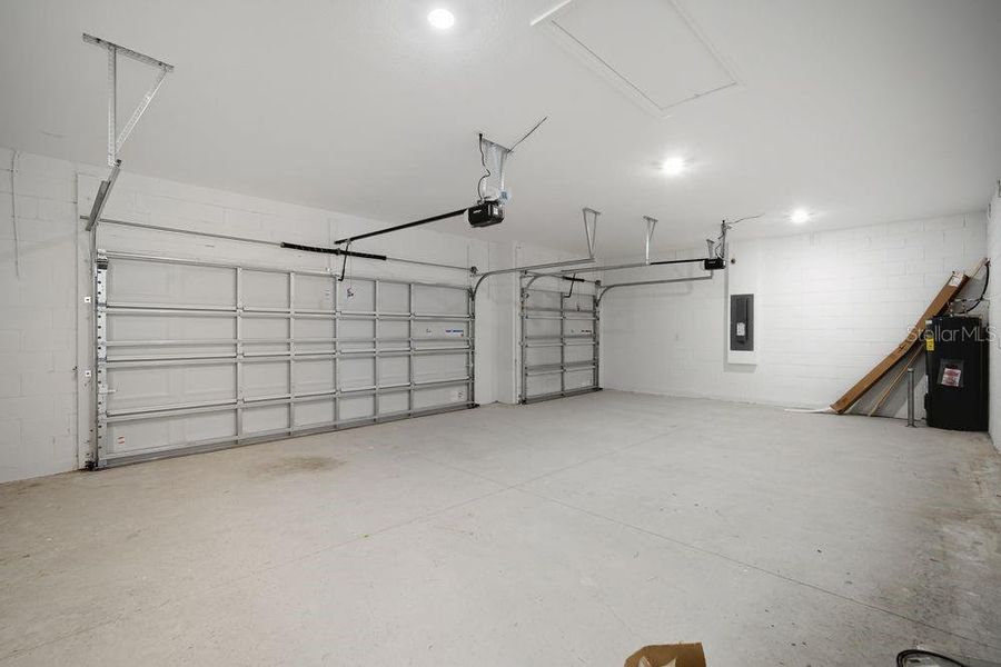 Spacious, unfurnished interior of a new home in Brookland Park, Auburndale (Image 19).