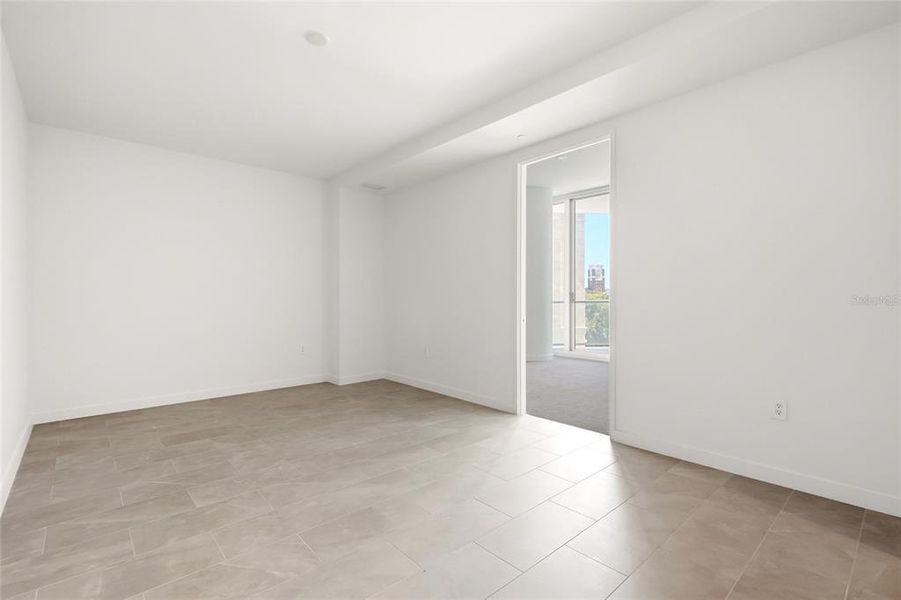Spacious, unfurnished interior of a new home in , St. Petersburg (Image 53). Spacious, unfurnished interior of a new home in , St. Petersburg (Image 53).
