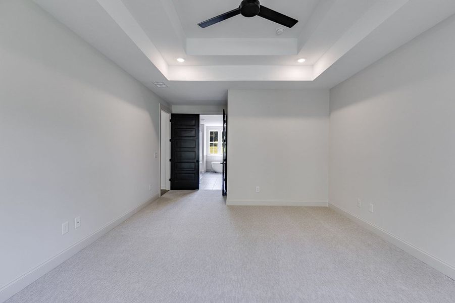 Spacious, unfurnished interior of a new home in Harmon Springs, Carrollton (Image 39).
