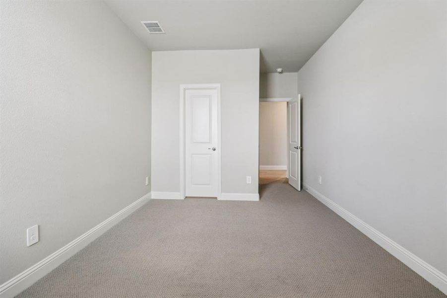 Photo is not of the actual home, but is an inspirational photo of builder’s model home and may depict options, furnishings, and/or decorator features that are not included.