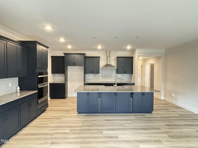 Family Room/Kitchen Family Room/Kitchen