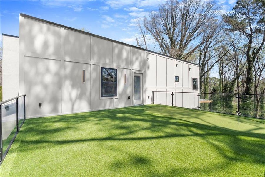 Exterior details and patio area of a home in , Atlanta (Image 30).