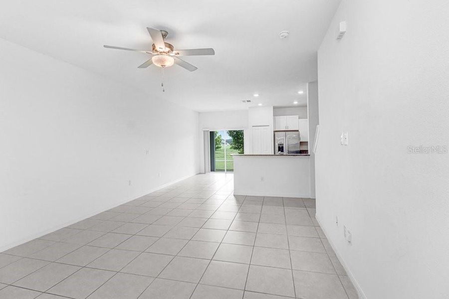 Spacious, unfurnished interior of a new home in , San Antonio (Image 26).