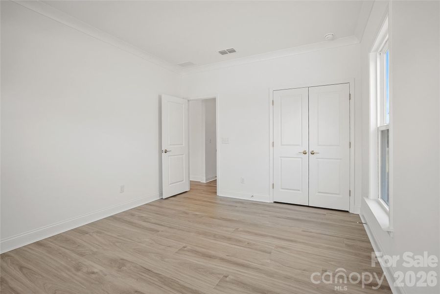 Spacious, unfurnished interior of a new home in Forest Creek, Waxhaw (Image 20).