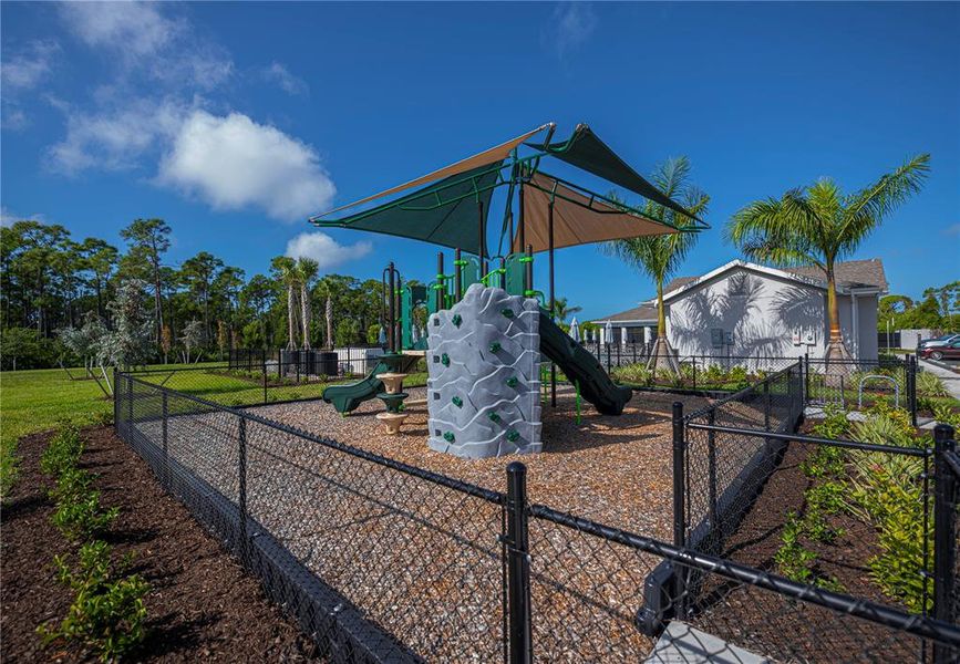 Community amenities in , Englewood (Image 39).