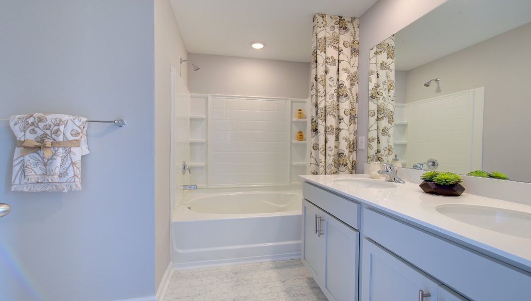 Furnished interior view inside a new home in Valleywood Farms, Waynesville (Image 25).