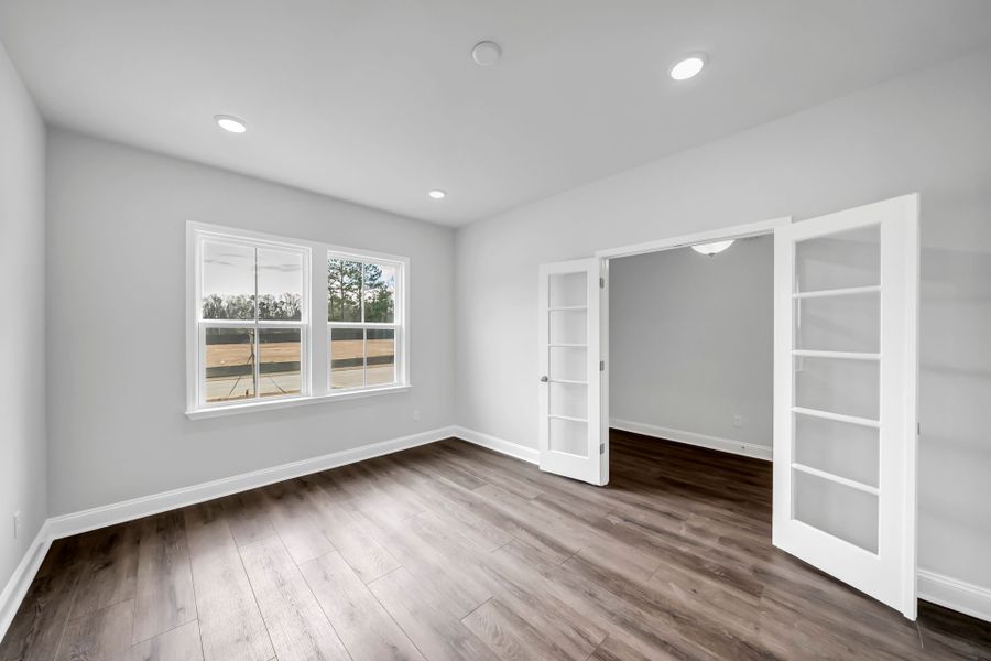 Spacious, unfurnished interior of a new home in Monroe Preserve, Chapin (Image 34).