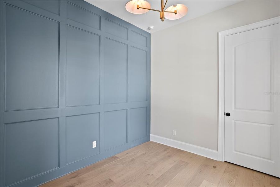 Spacious, unfurnished interior of a new home in , Tampa (Image 21).