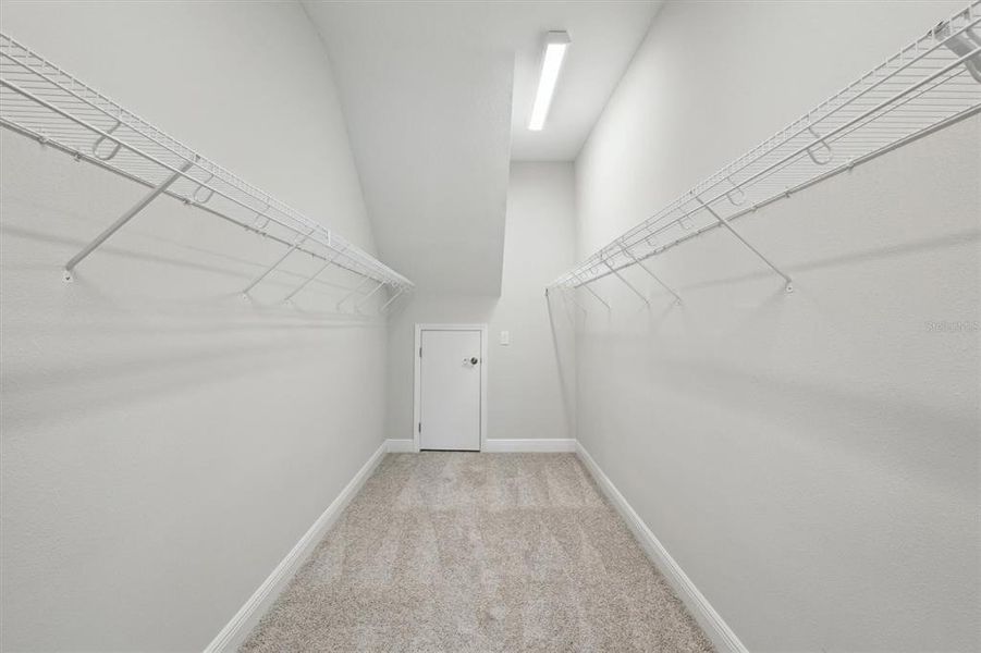 Spacious, unfurnished interior of a new home in Two Rivers, Zephyrhills (Image 15).