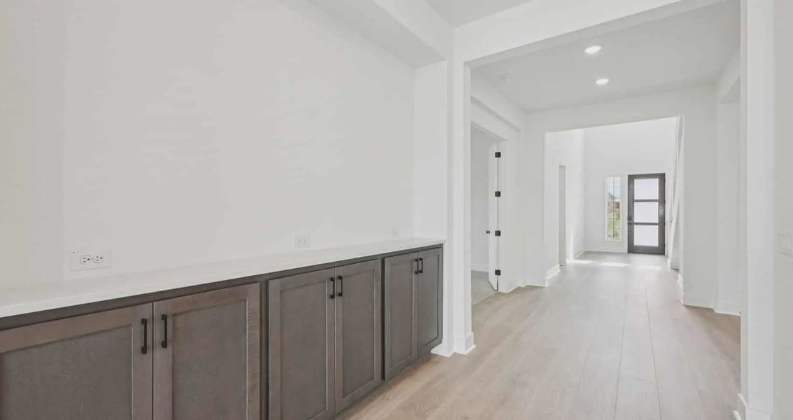 Spacious, unfurnished interior of a new home in Sunfield, Buda (Image 11). Spacious, unfurnished interior of a new home in Sunfield, Buda (Image 11).