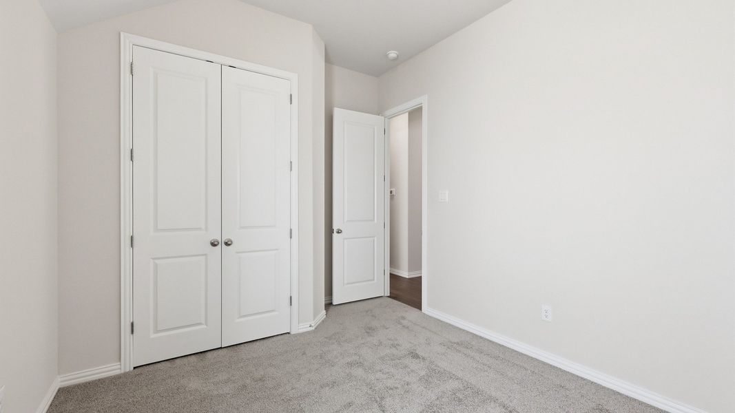 Furnished interior view inside a new home in Green Oaks Preserve, Arlington (Image 35). Furnished interior view inside a new home in Green Oaks Preserve, Arlington (Image 35).