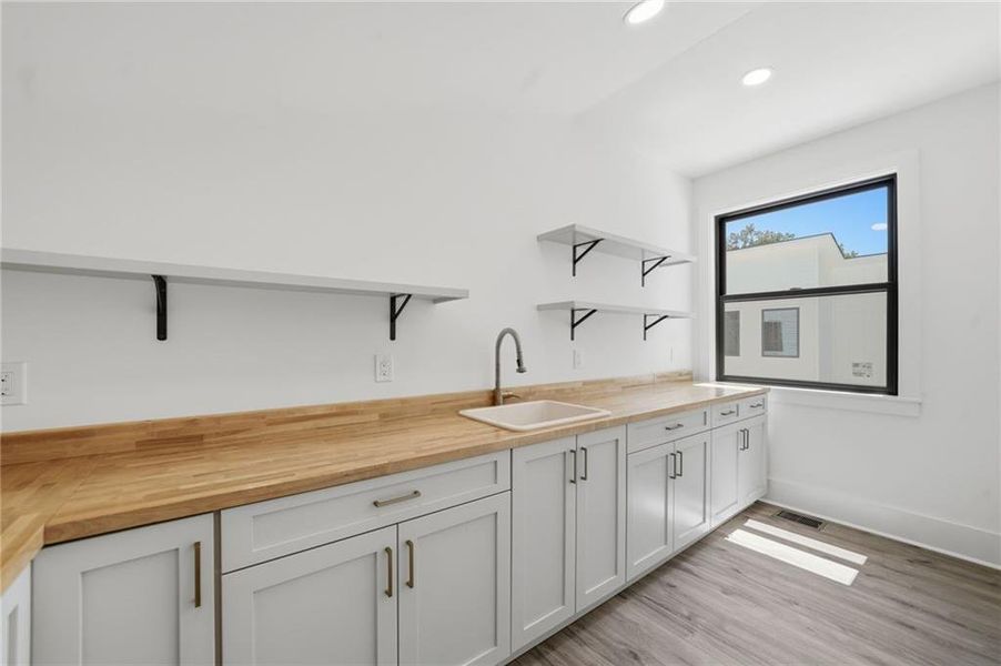 Furnished interior view inside a new home in , Roswell (Image 11).