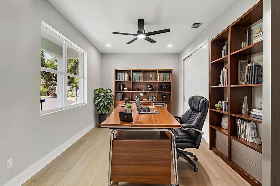 House2-30_-_Home_Office_-_Modern_-_1