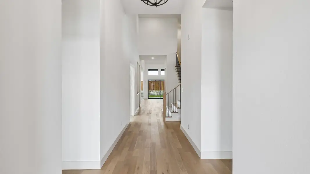 Representative unfurnished interior of a home built from the Colton by Southgate Homes in The Reserve at Watters, Allen (Image 18).