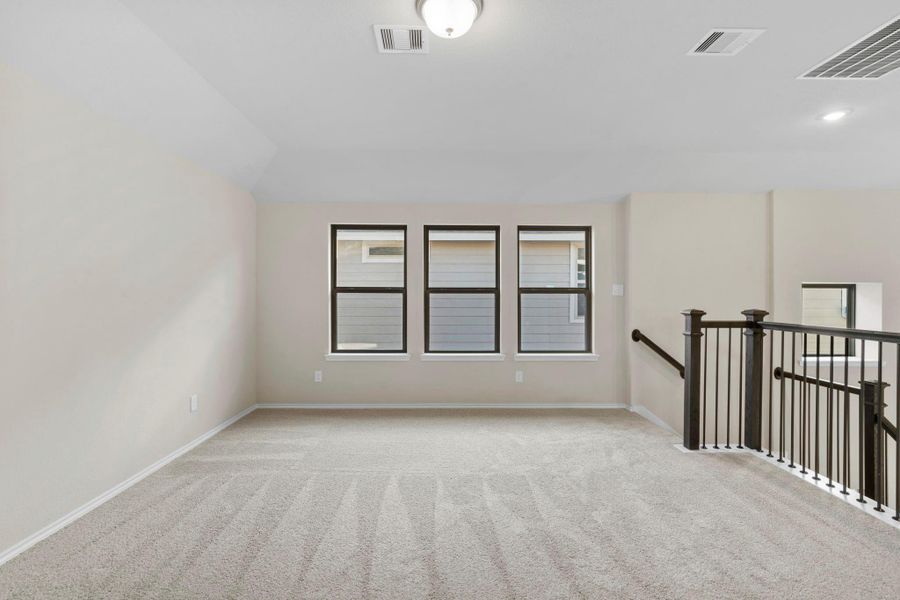 Spacious, unfurnished interior of a new home in The Trails 40', New Caney (Image 19).