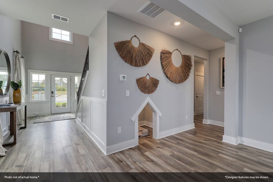 Spacious, unfurnished interior of a new home in Arcadia, Myrtle Beach (Image 19).