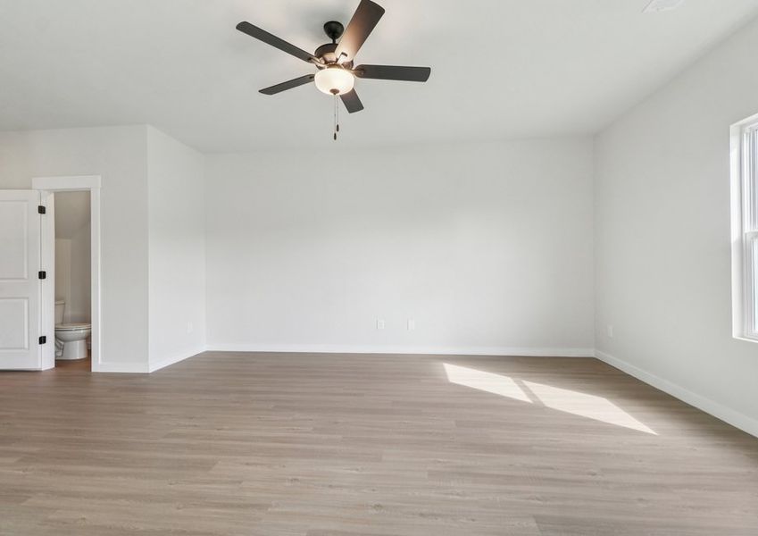 The living area has lots of space The living area has lots of space