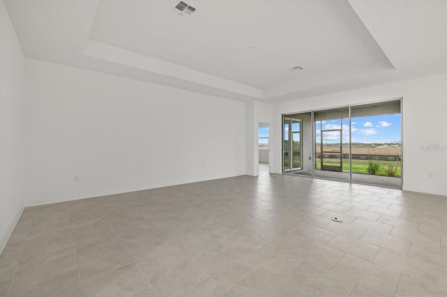 Spacious, unfurnished interior of a new home in Rye Ranch, Parrish (Image 50).