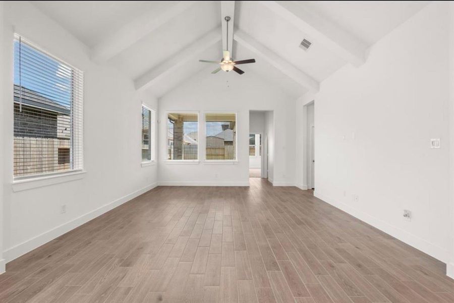 Spacious, unfurnished interior of a new home in Sunterra, Katy (Image 13).