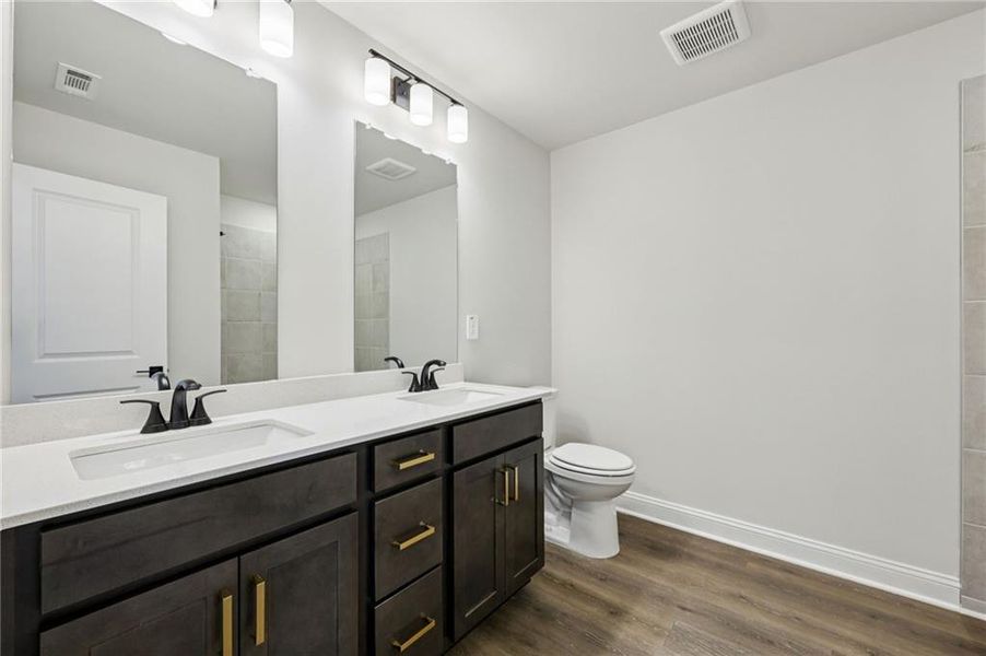 Furnished interior view inside a new home in River Pointe, Monroe (Image 16).