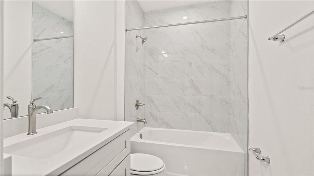 Furnished interior view inside a new home in Hamilton Bluff, Lake Hamilton (Image 6).