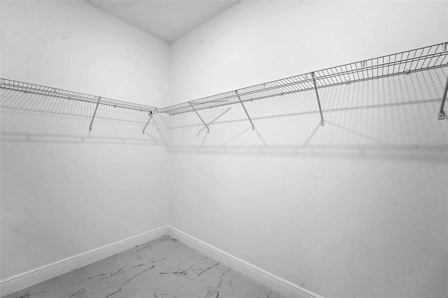 Spacious, unfurnished interior of a new home in Green Key Village, Lady Lake (Image 21).