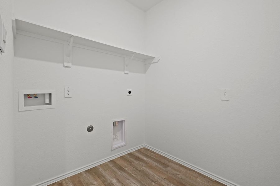 Spacious, unfurnished interior of a new home in Cypress Green, Hockley (Image 8). Spacious, unfurnished interior of a new home in Cypress Green, Hockley (Image 8).