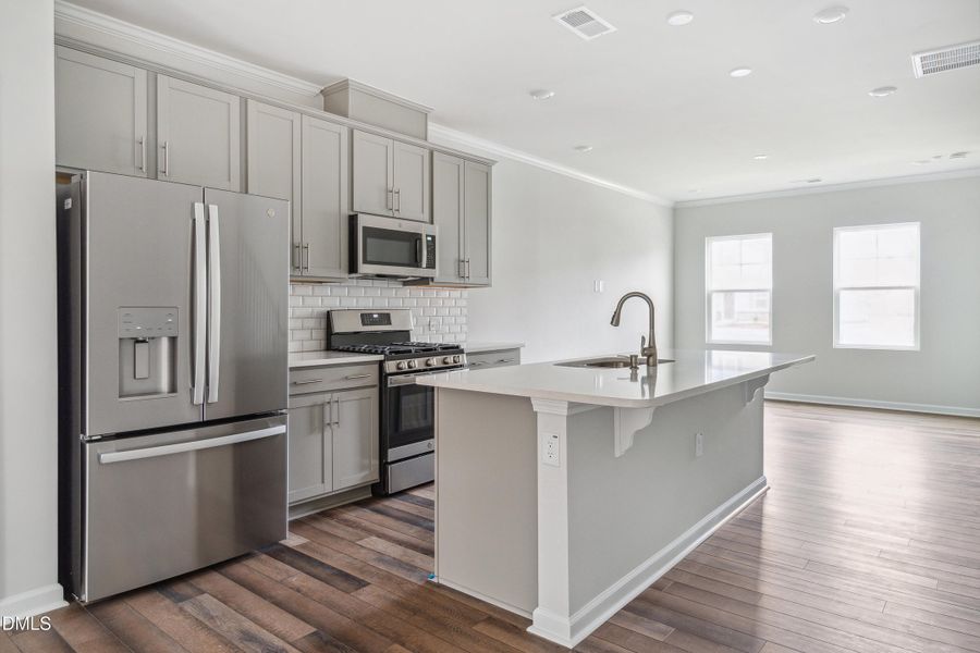 SUN_TraceOldeTowne_Pic_Meredith_Kitchen SUN_TraceOldeTowne_Pic_Meredith_Kitchen