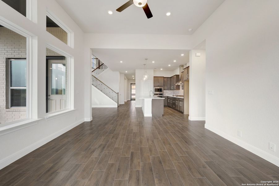 Spacious, unfurnished interior of a new home in Windsong - Reserve Series, Boerne (Image 54).