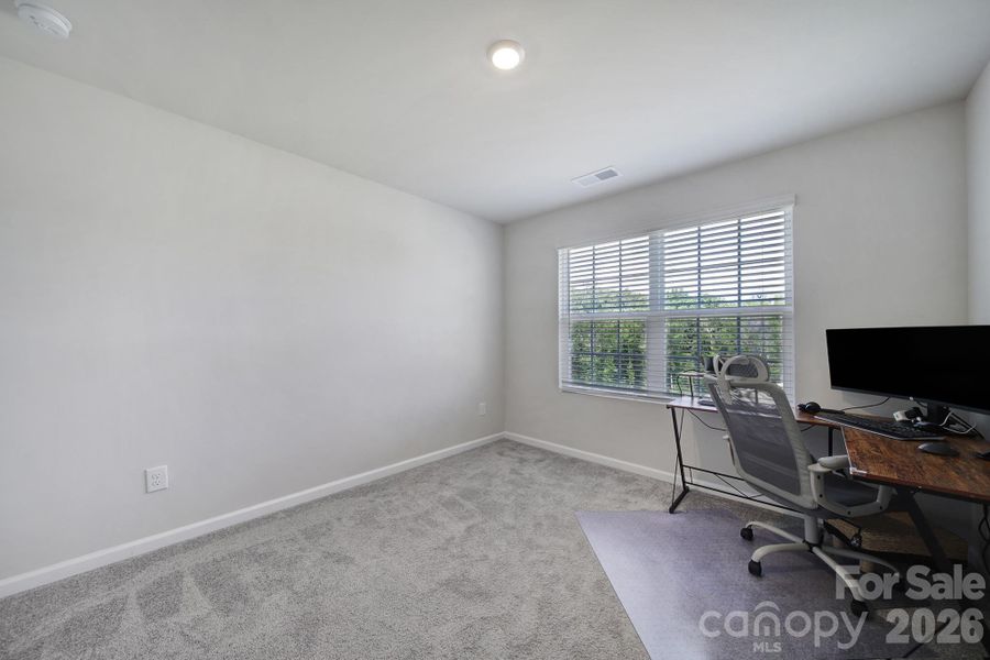 Spacious, unfurnished interior of a new home in , Fort Mill (Image 22).