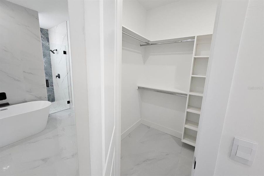 Image 32 of a home in .